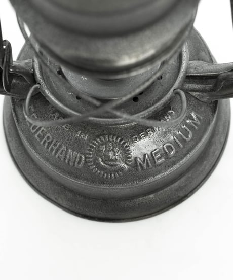 FEUERHAND Nr.225   MEDIUM 37's ~ 39's