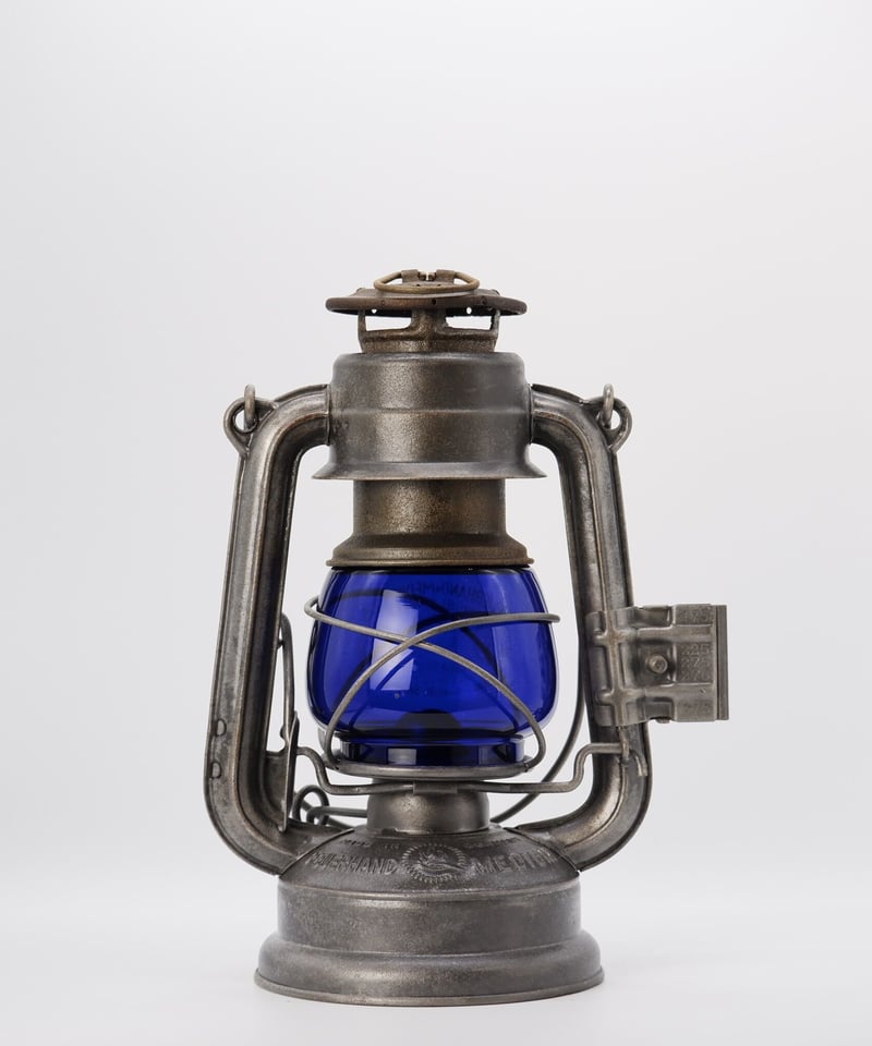 feuerhand Nr.225 w clear and blue globe 1937 -
