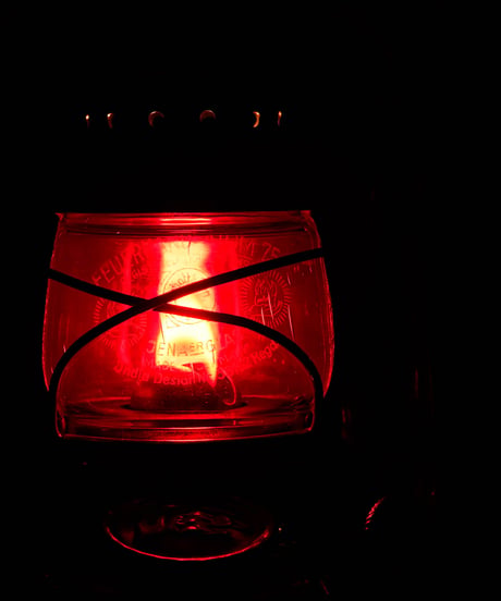 FEUERHAND Nr.75 ATOM 1st red 32's ~