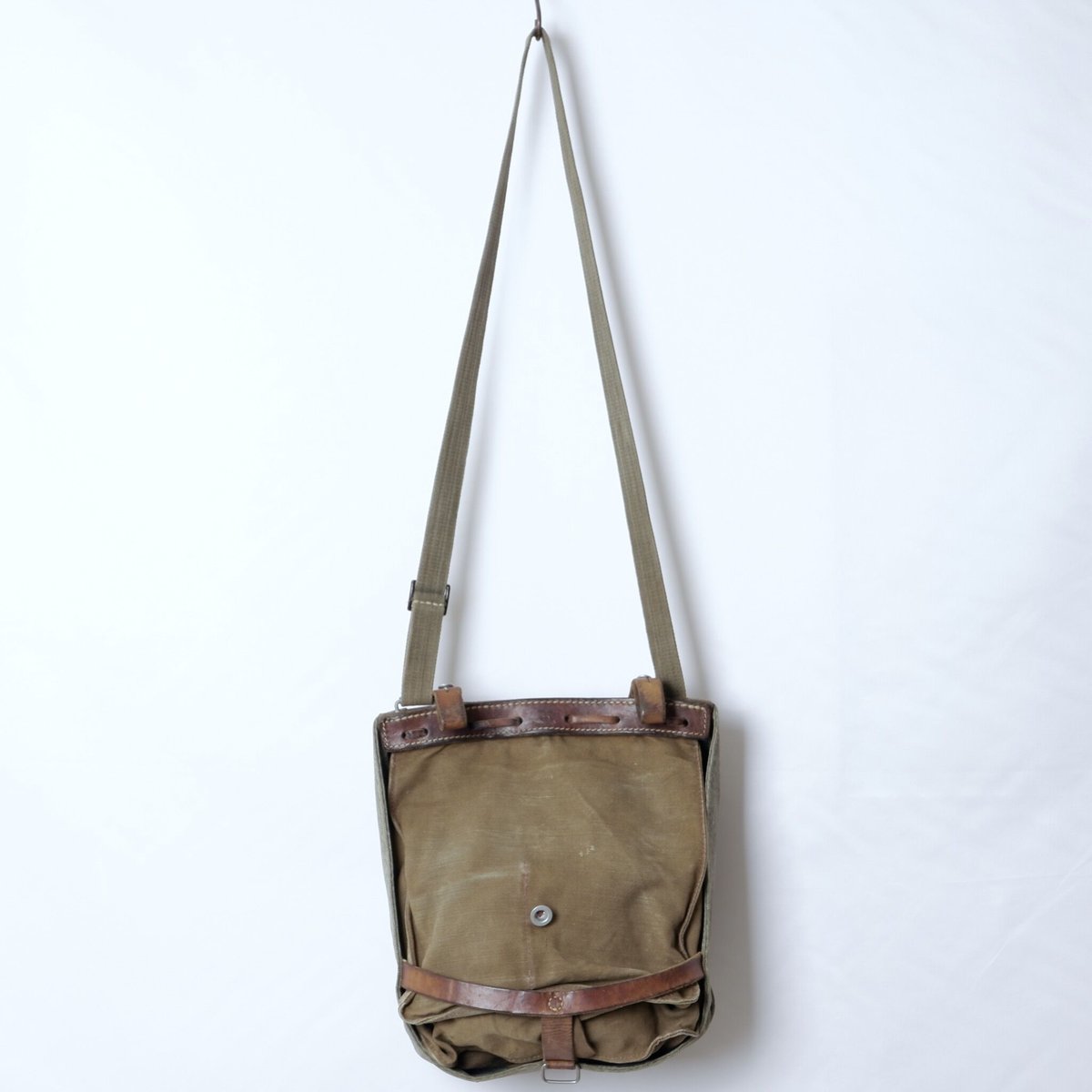 60s-70s swiss army breadbag スイス軍 ランチバッグ fit=scale-down,w=1200