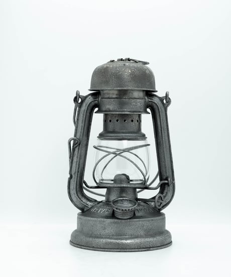FEUERHAND 176e  40's -