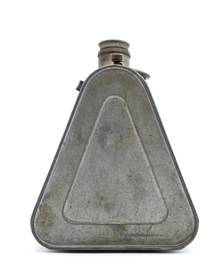 5L Triangle Benzin Can 30's -