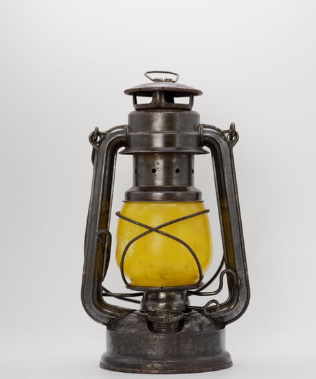 FEUERHAND 275 yellow globe  1975 -1985