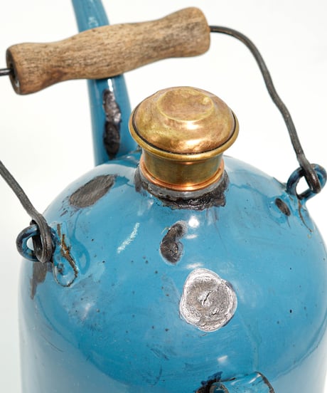 Petroleum can Blue 2L 30's -