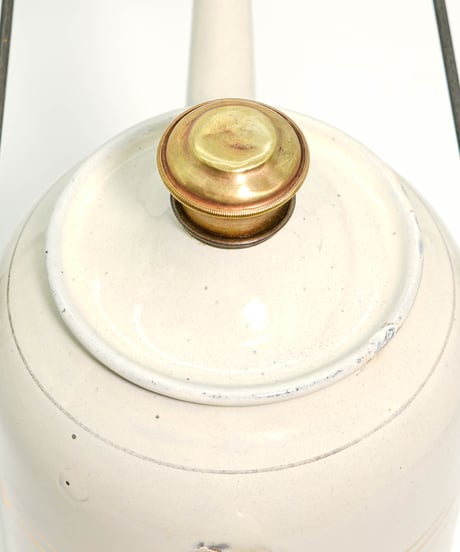 Petroleum can White 2L 30's -