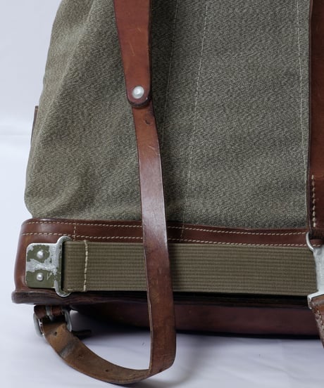 swiss army mountain backpack salt and pepper 1969