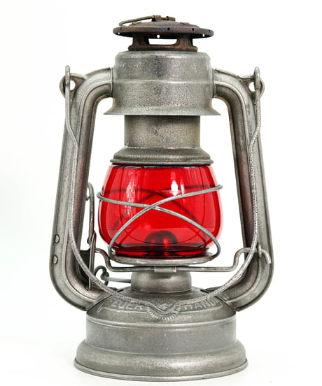 FEUERHAND №225 MEDIUM  2nd Red 1939's - 42's