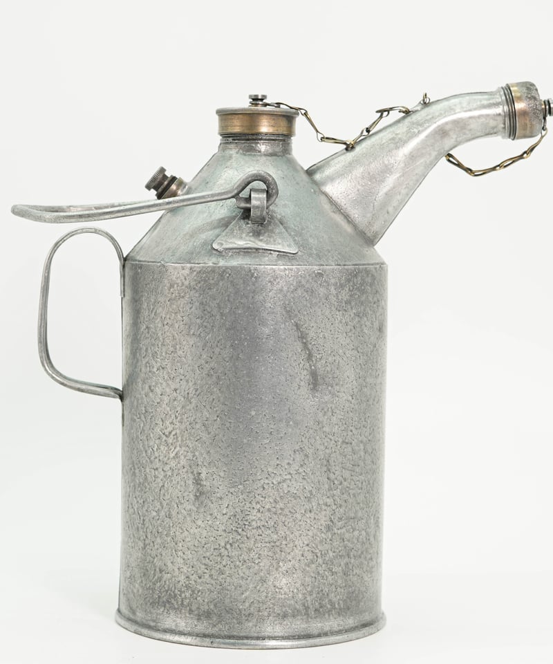 Vintage Oil Can 1.8L / GERMANY 1930s ~ | 森の古物店 野屋