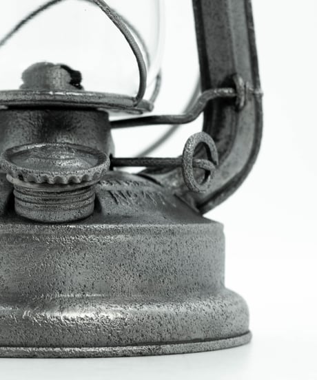 FEUERHAND 176e  40's -