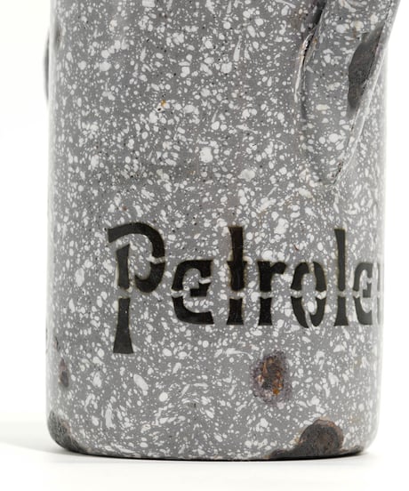 Petroleum can  1L 30's -