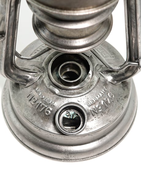 FEUERHAND №176e 40's -
