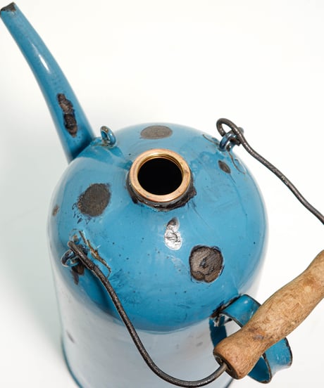 Petroleum can Blue 2L 30's -
