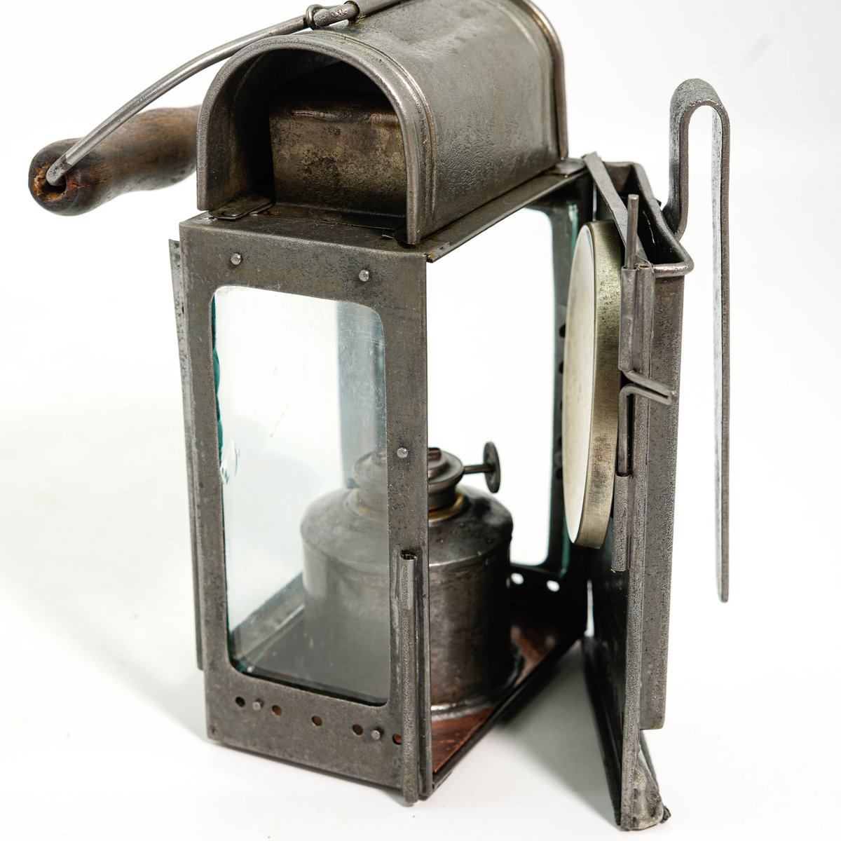 【美品】英国レイルロードランタン B.R(E) ブリティッシュ鉄道　ヴィンテージ 美品】英国レイルロードランタン B.R(E) ブリティッシュ鉄道