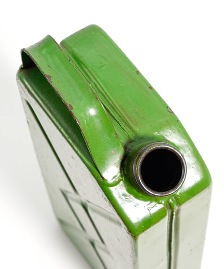 BAT oil cans 2L 50's -