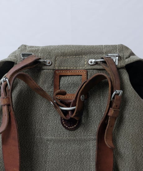 swiss army mountain backpack salt and pepper 1969