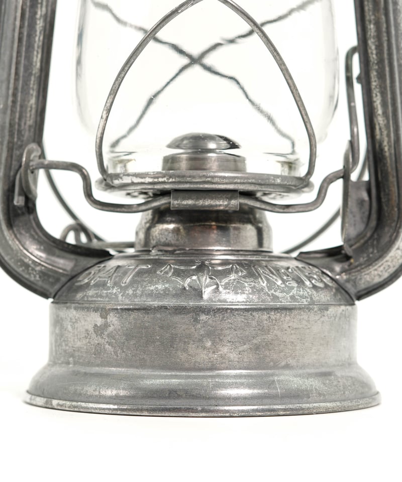 BAT 158 オイルランタン ドイツの東西分裂で生まれた名品。BAT No.158の紹介！[2025.01.22発行