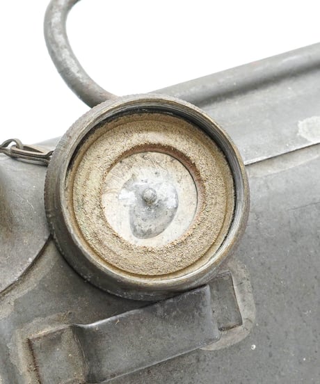5L Triangle Benzin Can 30's -