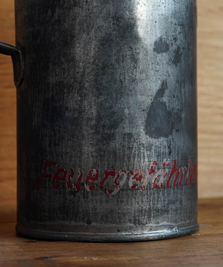 oil can  1L 1900's - 1930's