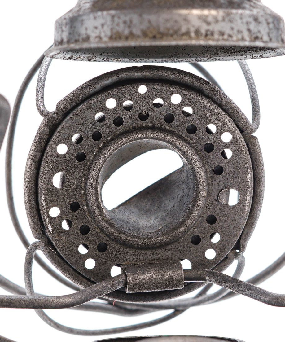 648b50bfe21785002e18ed26