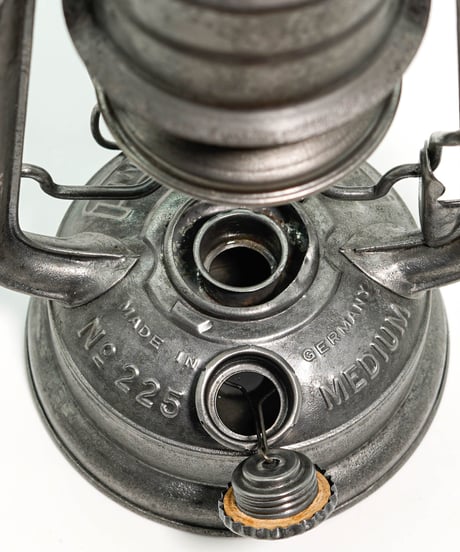FEUERHAND №225 MEDIUM  2nd 39's - 42's
