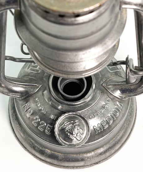 FEUERHAND №225 MEDIUM  2nd 39's - 42's