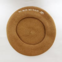 刺繍メッセージ ウールベレー「NO PAIN NO GAIN」カーキ