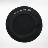 刺繍メッセージ ウールベレー「NO PAIN NO GAIN」ブラック