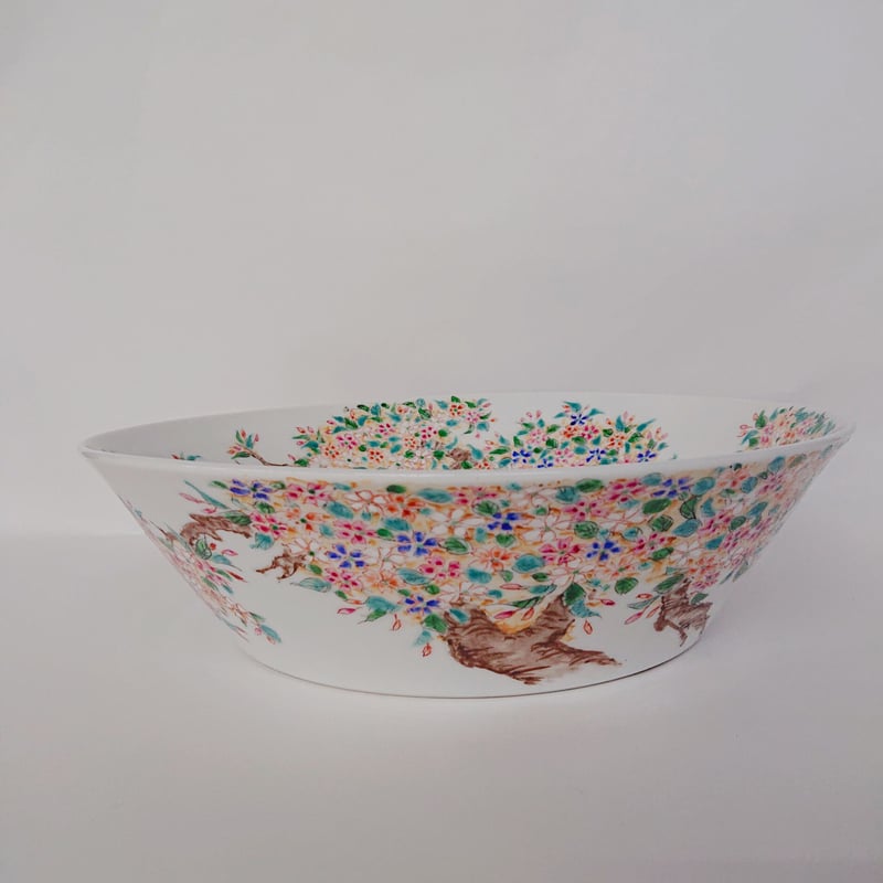 ★新品・未使用 / 一点もの / 有田焼　絵付師 平戸泰山 作 平戸泰山 「極彩赤絵」】 枝桜 大鉢 30cm | (株) 中山陶和堂 有田