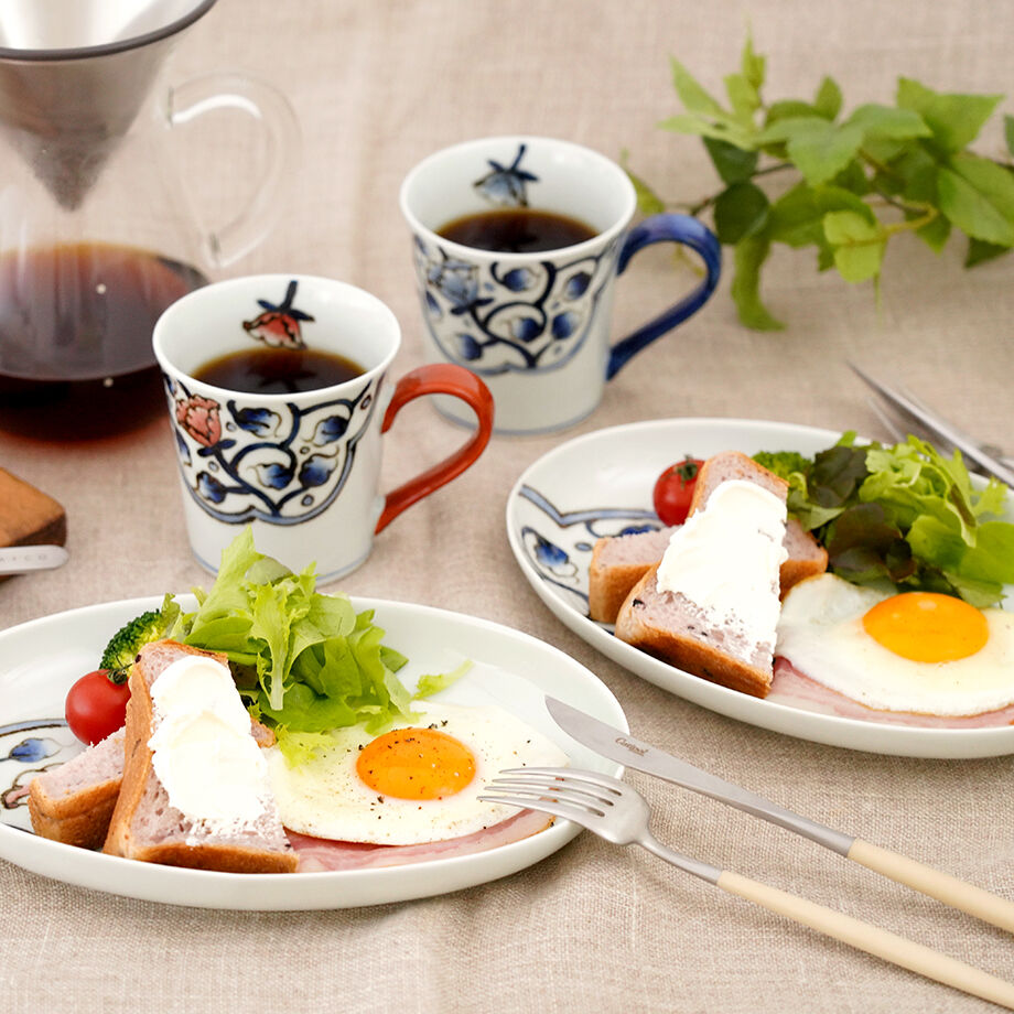 染付白抜 花赤絵 楕円皿(24、5cm) | (株) 中山陶和堂 有田