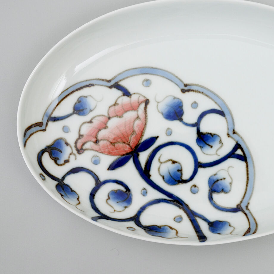 イム サエム 染付緑刻文 赤絵 楕円の器 イム サエム 染付緑刻文 赤絵