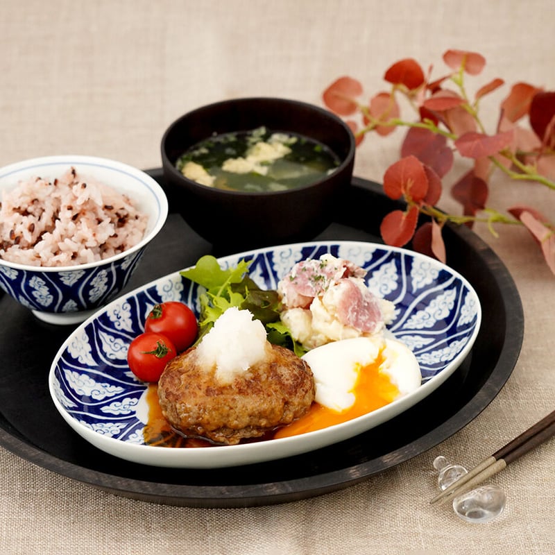 染付 雲立涌 楕円皿 | (株) 中山陶和堂 有田