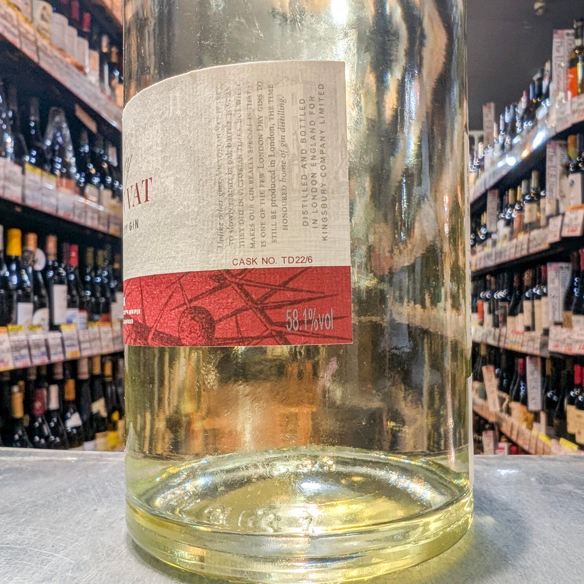 【正規品】ファイトシンクリーム　箱無し ヴィクトリアンバット・ジン シングルカスク［正規］ 58.1度／700ml