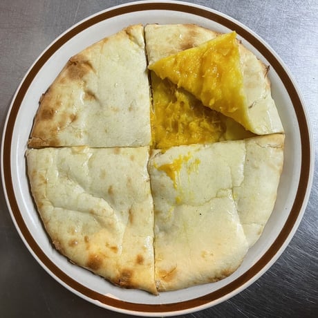 【冷凍】＜サラムナマステ＞ パムキンチーズナン（期間限定）