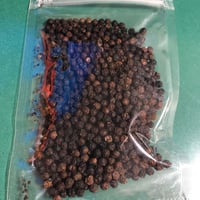 ブラックペッパー（ホール）