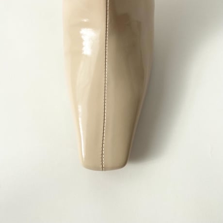 スリムスクエアセンターシームデザインショートブーツ/Slim square center seam design short boots L0245 （BEIGE）