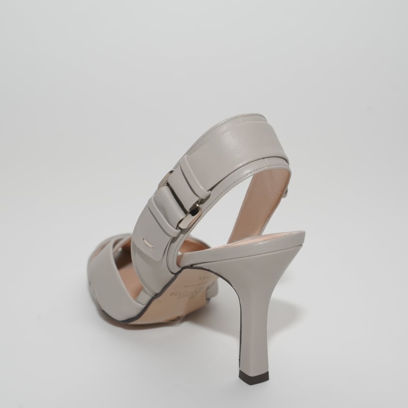 ソフトレザークロスサンダル/ Soft leather cross soft sandals