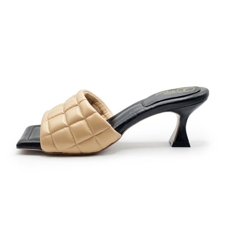 スクエアトゥキルティングミュールサンダル/Square to quilted mule sandals L0227（BEIGE）