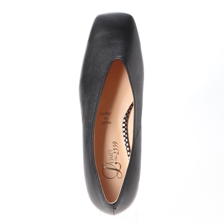 スクエアVカットフラットシューズ / Square v-cut flat shoes L0205（BLACK）