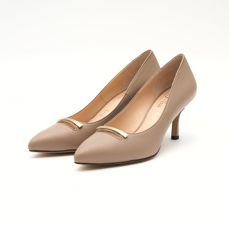 メタルプレート付ポインテッドパンプス/Metal plate pointed pumps L0