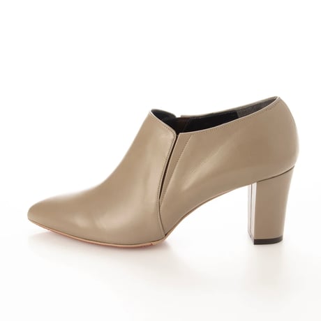 新品未使用　ライムグリーン ポインテッドトゥ ウェッジヒール CATEGORY Booties | Limit till 2359