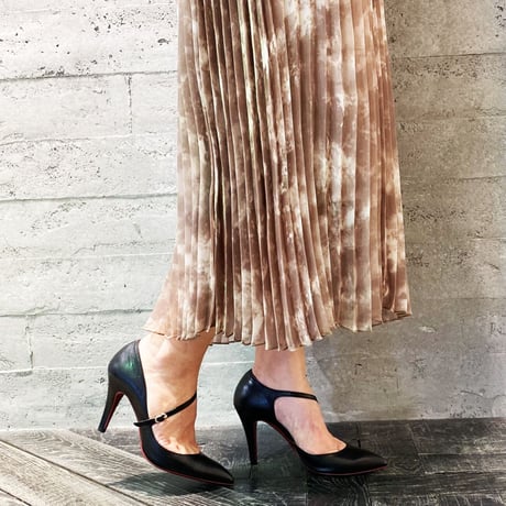 バイアスストラップパンプス/ Bias strap pumps L0164 (BLACK）
