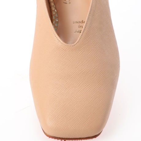 スクエアVカットフラットシューズ / Square v-cut flat shoes L0205（BEIGE）
