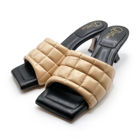 スクエアトゥキルティングミュールサンダル/Square to quilted mule sandals L0227 (BEIGE）