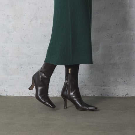 スリムスクエアセンターシームデザインショートブーツ/Slim square center seam design short boots L0245 （ESPRSSO）