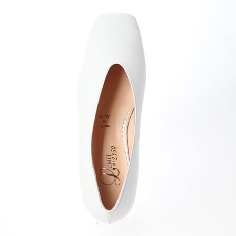 スクエアVカットフラットシューズ / Square v-cut flat shoes L0205（WHITE）