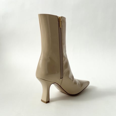 スリムスクエアセンターシームデザインショートブーツ/Slim square center seam design short boots L0245 （BEIGE）