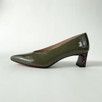 ポインテットトゥ グリッターヒール エナメルパンプス / Pointed-toe glitter heel enamel pumps L0244 (KHAKI/E）