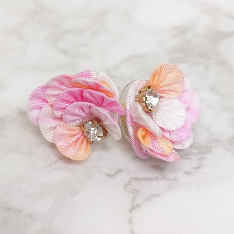つまみ細工イヤリング | STORES つまみ細工イヤリング | STORES