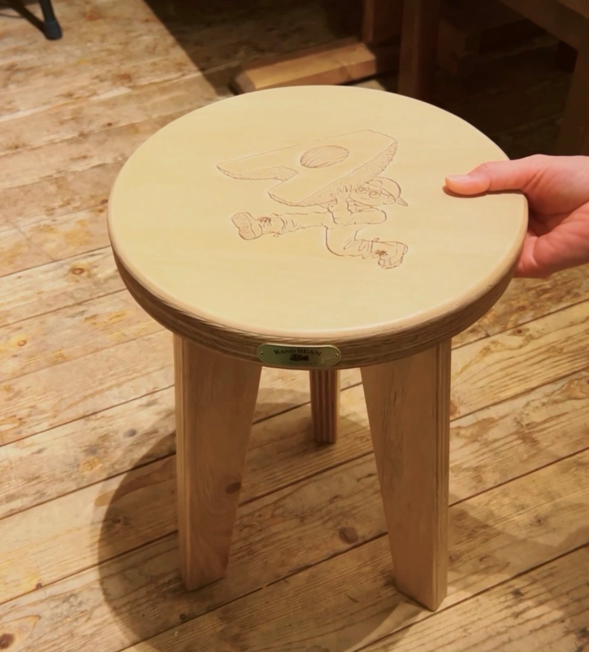 アクメファニチャー　アルファベットプリント 木製スツール アクメファニチャー アルファベットプリント 木製スツール アクメ