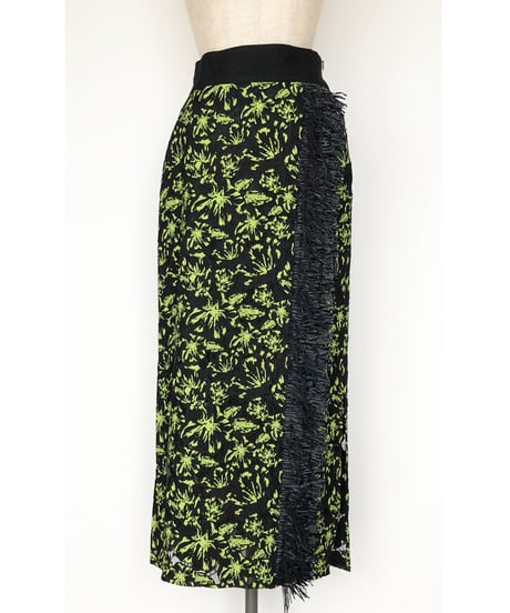 S-02 Flower Lace Fringe Skirt  <BLACK lace>